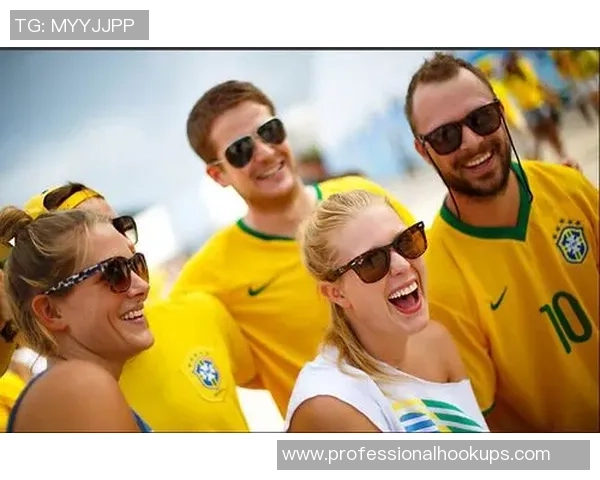 足球明星摩托在上海激情四溢引发球迷热潮与城市狂欢盛宴 足球明星摩托在上海激情四溢引发球迷热潮与城市狂欢盛宴