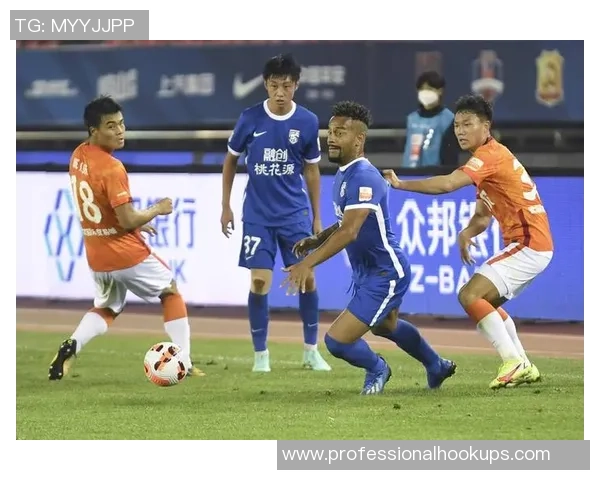 足球纪实:记录武汉足球队的成长故事_1 足球纪实:记录武汉足球队的成长故事_1